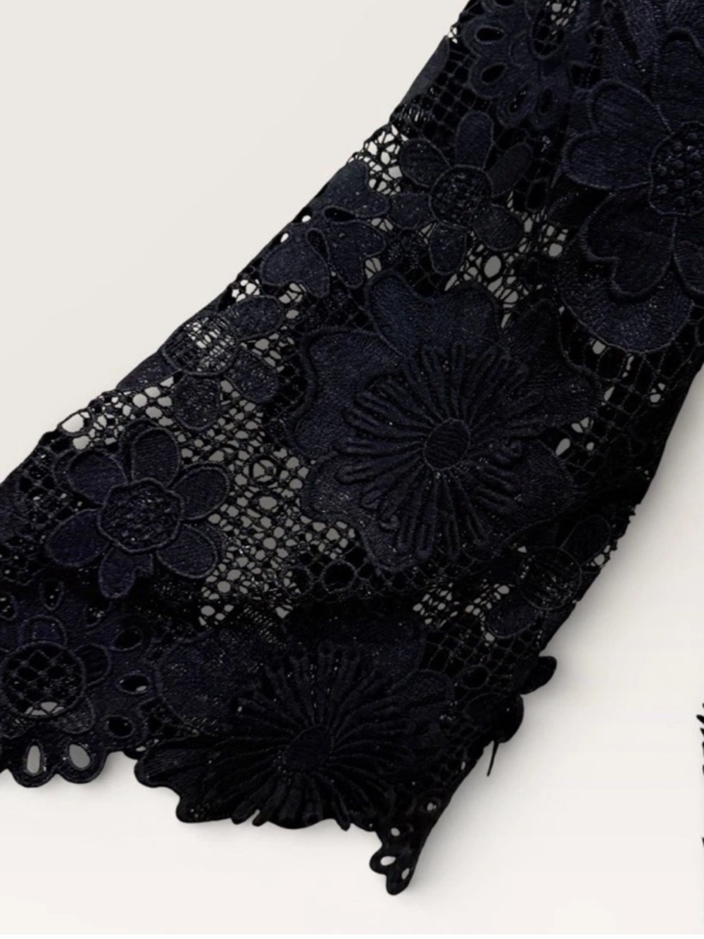 J.Marie Seraphina Shift Dress X-Small Black Floral 3D Lace 3/4 Sleeve Kaftan NWT - Picture 6 of 16